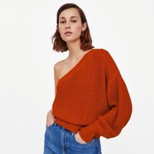 Zara Knit Orange One shoulder Shoulder Sweater size small like new